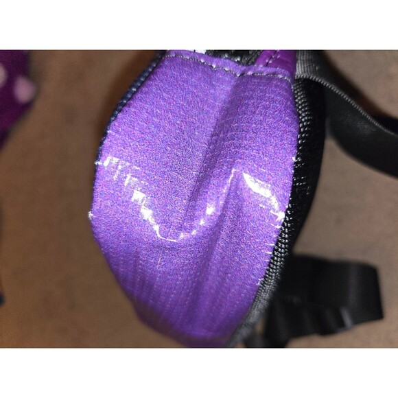 Rareform Zion Sling Bag - Vegan, Lightweight, Water-Resistant - Picture 6 of 7